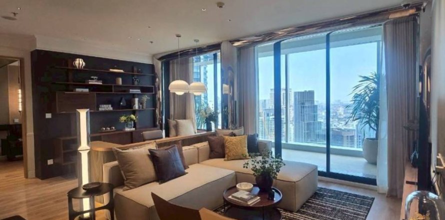 Condo in Khlong Toei, Bangkok, Thailand, 3 bedrooms  № 172684