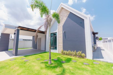 Вилла в Хуа Хине, Таиланд с 3 спальнями  № 172682 - фото 5