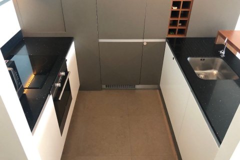 Студия в кондо в Кхлонг Сане, Бангкок, Таиланд № 158685 - фото 11