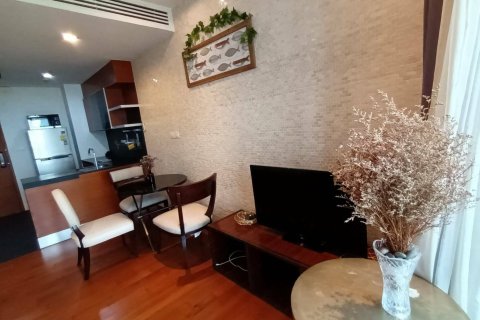 Condo à Khlong Toei, Bangkok, Thaïlande, 2 chambres № 158684 - photo 2