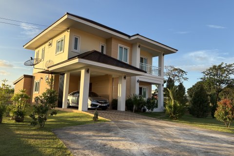 House in Phang Nga, Thailand 4 bedrooms № 160352 - photo 2