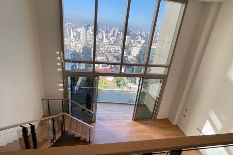 Кондоминиум с 4 спальнями в Кхлонг Сане, Бангкок, Таиланд № 160350