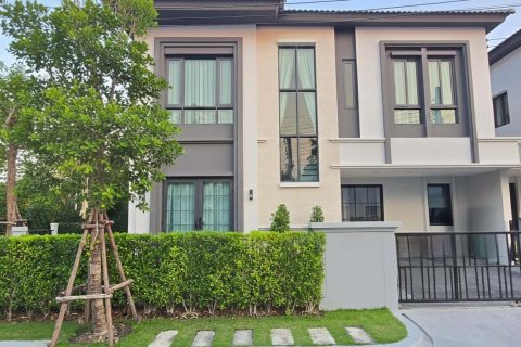 House in Bang Kaeo, Thailand 4 bedrooms № 160354