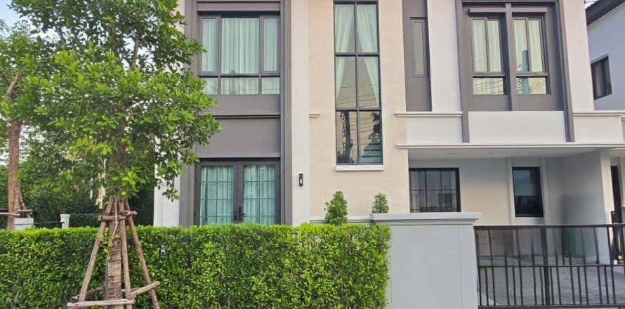 House in Bang Kaeo, Thailand 4 bedrooms № 160354