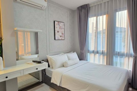 House in Bang Kaeo, Thailand 4 bedrooms № 160354 - photo 13