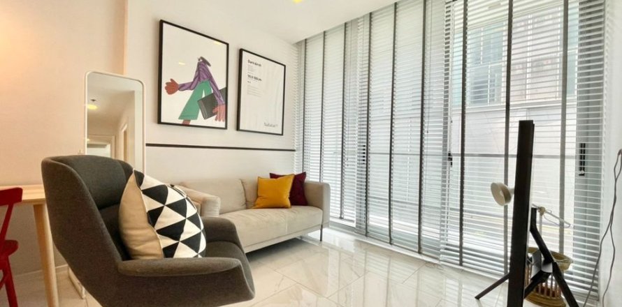 Condo in Watthana, Bangkok, Thailand, 2 bedrooms  № 158343