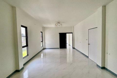 Дом в Сан-Сая, Таиланд с 4 спальнями  № 158344 - фото 3