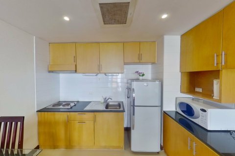 Studio dans le Condo à Watthana, Bangkok, Thaïlande  № 158339 - photo 4