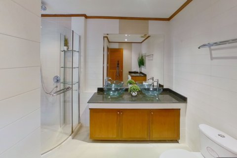 Studio dans le Condo à Watthana, Bangkok, Thaïlande  № 158339 - photo 5
