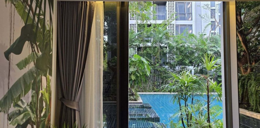 Studio dans le Condo à Phra Khanong, Bangkok, Thaïlande  № 163250