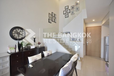 Condo in Bangkok, Thailand, 2 bedrooms  № 184934 - photo 3