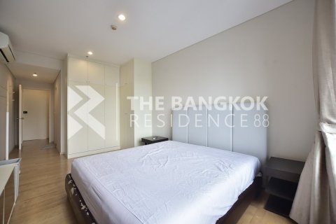 Condo in Bangkok, Thailand, 2 bedrooms  № 184934 - photo 5