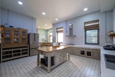 House in Chiang Mai, Thailand 3 bedrooms № 155381 - photo 13