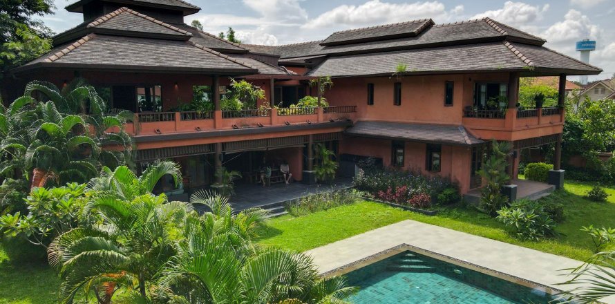Villa in Chiang Mai, Thailand 6 bedrooms № 155385