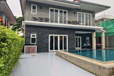 Villa à Pattaya, Thaïlande 7 chambres № 170671 - photo 2