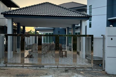 Дом в Сураттхани, Таиланд с 4 спальнями  № 170675