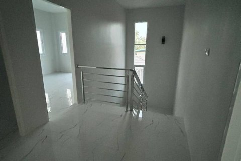 Дом в Сураттхани, Таиланд с 4 спальнями  № 170675 - фото 3