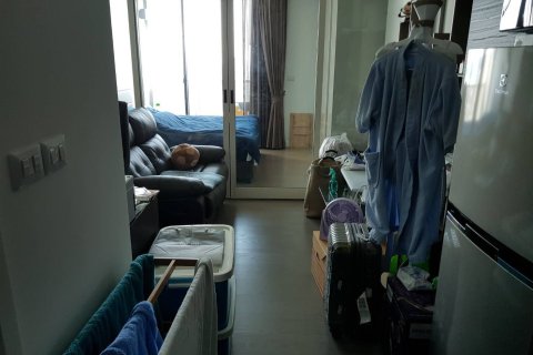 Студия в кондо в Дин Даенге, Бангкок, Таиланд № 170672 - фото 5