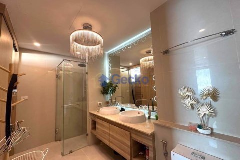 Condo in Pattaya, Thailand, 2 bedrooms № 196324 - photo 11