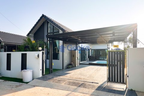 House in Pattaya, Thailand 3 bedrooms № 196329 - photo 7