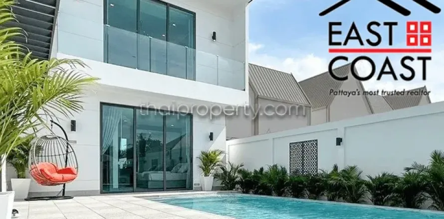 Casa de 3 dormitorios en Pattaya, Tailandia № 213170