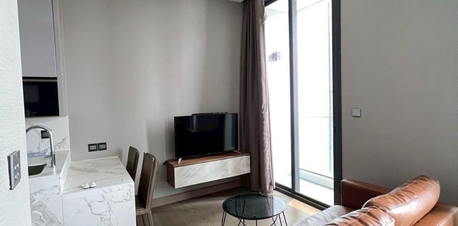 Studio in the Condo in Huai Khwang, Bangkok, Thailand  № 162998