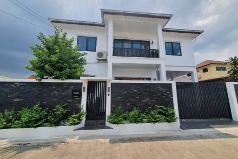House in Lak Si, Bangkok, Thailand 5 bedrooms № 162995