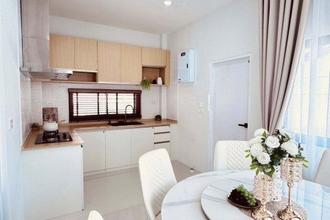 House in Pattaya, Thailand 3 bedrooms № 163000 - photo 12