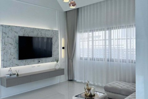 House in Pattaya, Thailand 3 bedrooms № 163000 - photo 16