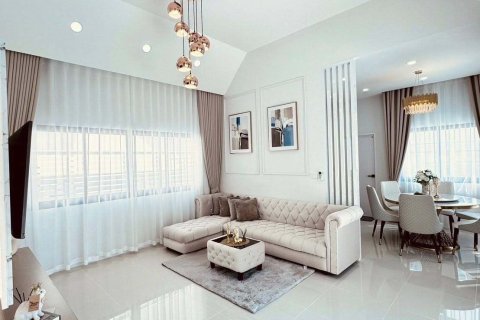 House in Pattaya, Thailand 3 bedrooms № 163000 - photo 7