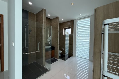 Villa in Kathu, Thailand 3 bedrooms № 167601 - photo 23