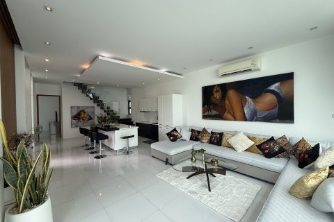 Villa in Kathu, Thailand 3 bedrooms № 167601 - photo 5