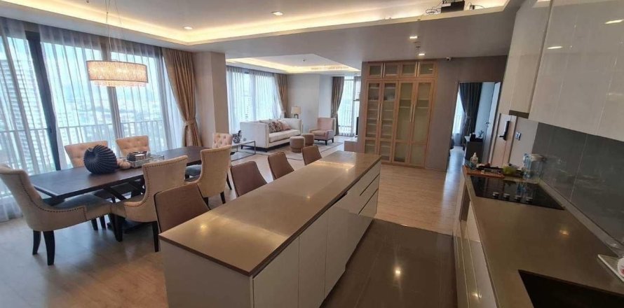 Пентхаус в Ваттхане, Бангкок, Таиланд с 3 спальнями № 160752