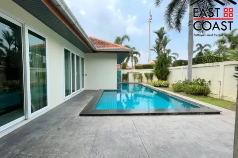 House in Pattaya, Thailand 4 bedrooms № 212443