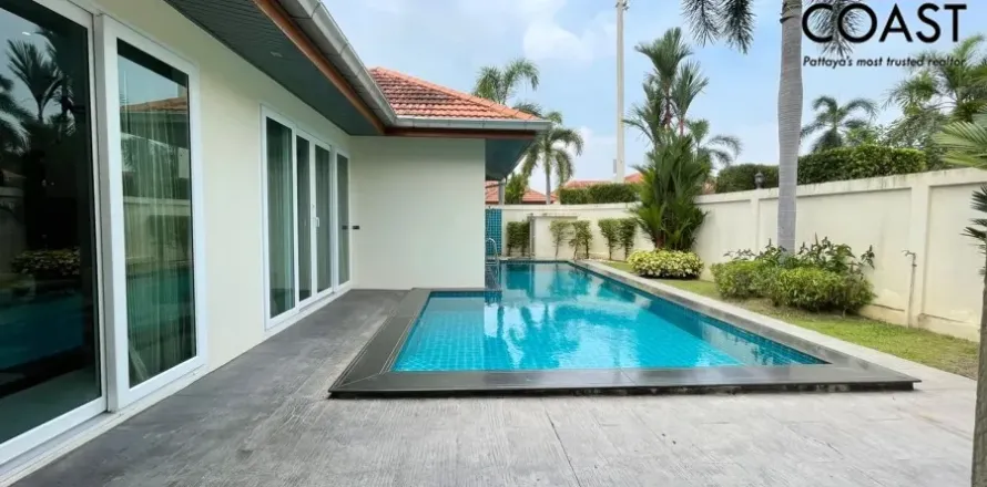 Casa de 4 dormitorios en Pattaya, Tailandia № 212443