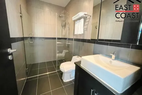 Casa de 4 dormitorios en Pattaya, Tailandia № 212443 - foto 15