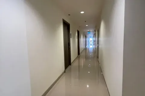 Condo à Huai Khwang, Bangkok, Thaïlande, 2 chambres  № 170866 - photo 14