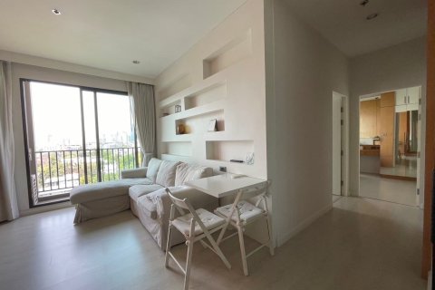 Condo à Huai Khwang, Bangkok, Thaïlande, 2 chambres  № 170866