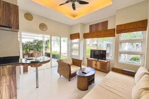 Villa in Phuket, Thailand 2 bedrooms № 170870 - photo 8