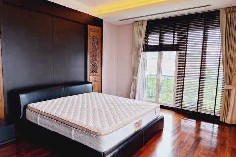 Condo à Sathon, Bangkok, Thaïlande, 3 chambres № 170868 - photo 13