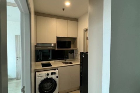 Studio dans le Condo à Sathon, Bangkok, Thaïlande № 163543 - photo 2