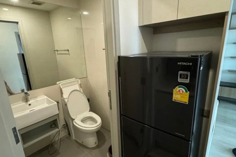 Studio dans le Condo à Sathon, Bangkok, Thaïlande № 163543 - photo 4