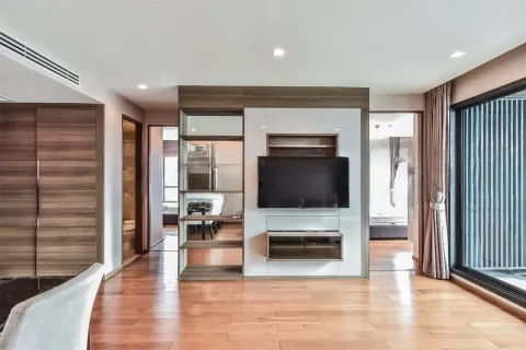 Condo in Bang Rak, Bangkok, Thailand, 2 bedrooms  № 163538 - photo 3