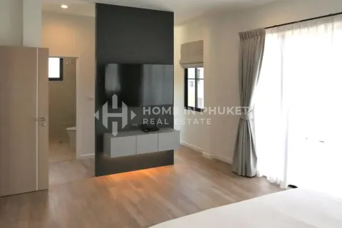 House in Phuket, Thailand 4 bedrooms № 152314 - photo 15