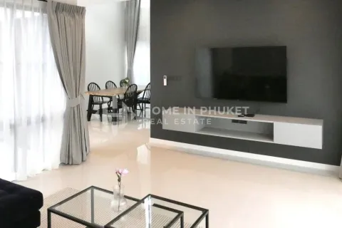 House in Phuket, Thailand 4 bedrooms № 152314 - photo 2
