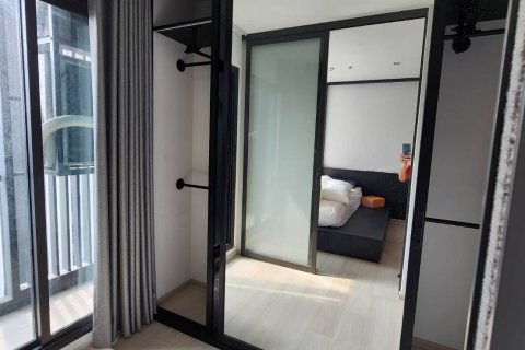 Студия в кондо в Патхум Ване, Бангкок, Таиланд № 138429 - фото 6