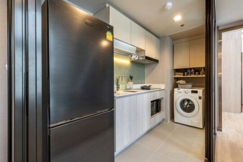 Дуплекс в Пхракханонге, Бангкок, Таиланд с 2 спальнями  № 138432 - фото 6