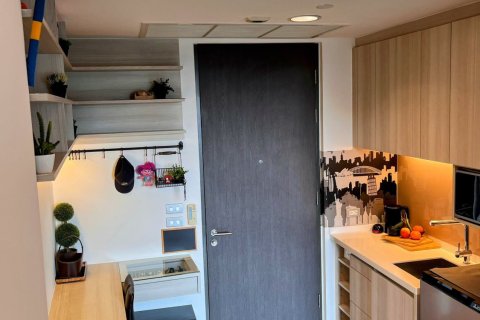 Студия в кондо в Клонг Тоэй, Бангкок, Таиланд № 171954 - фото 4