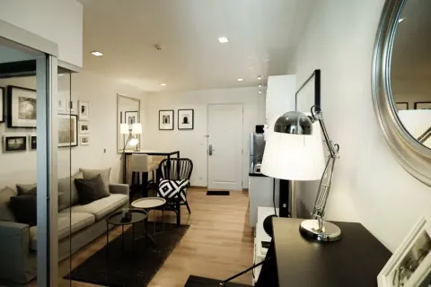 Studio in the Condo in Pathum Wan, Bangkok, Thailand  № 157086 - photo 2