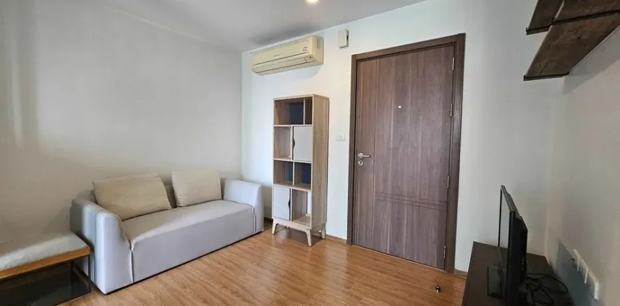 Studio dans le Condo à Watthana, Bangkok, Thaïlande  № 173437